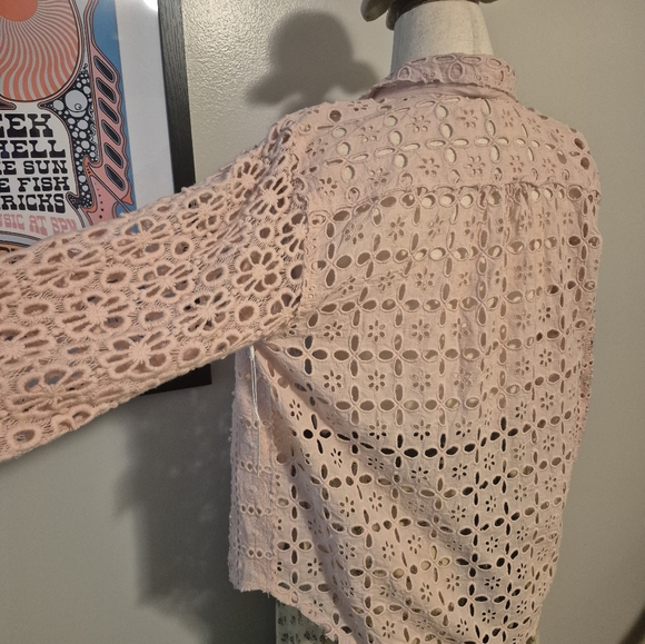 Free People Pink Lace Button-Up Shirt Yesenia Mae Crochet Shacket Large NWT top - Picture 9 of 11